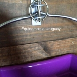 COLGADOR METÁLICO PARA VALDES CON ASEGURADOR